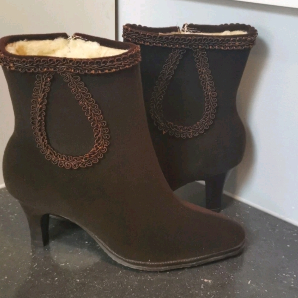 Kaufman Snowbelles 1950s Unworn Boots